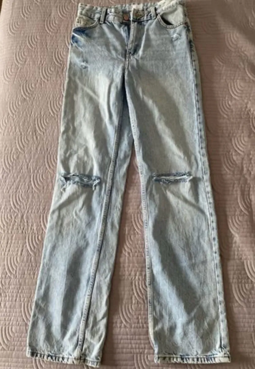 Bershka Jeans High Waist Straight Size 6 UK - Image 1