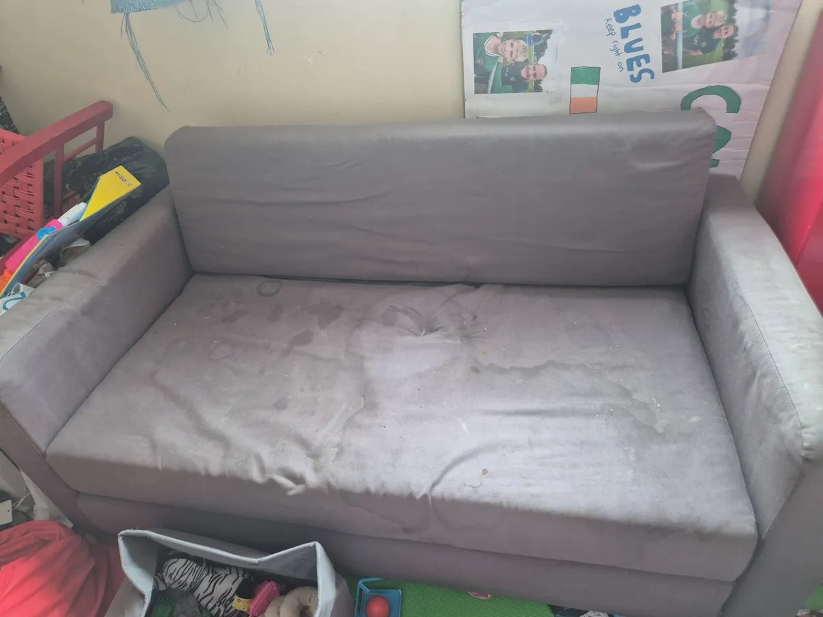 Free Sofa - pull out bed