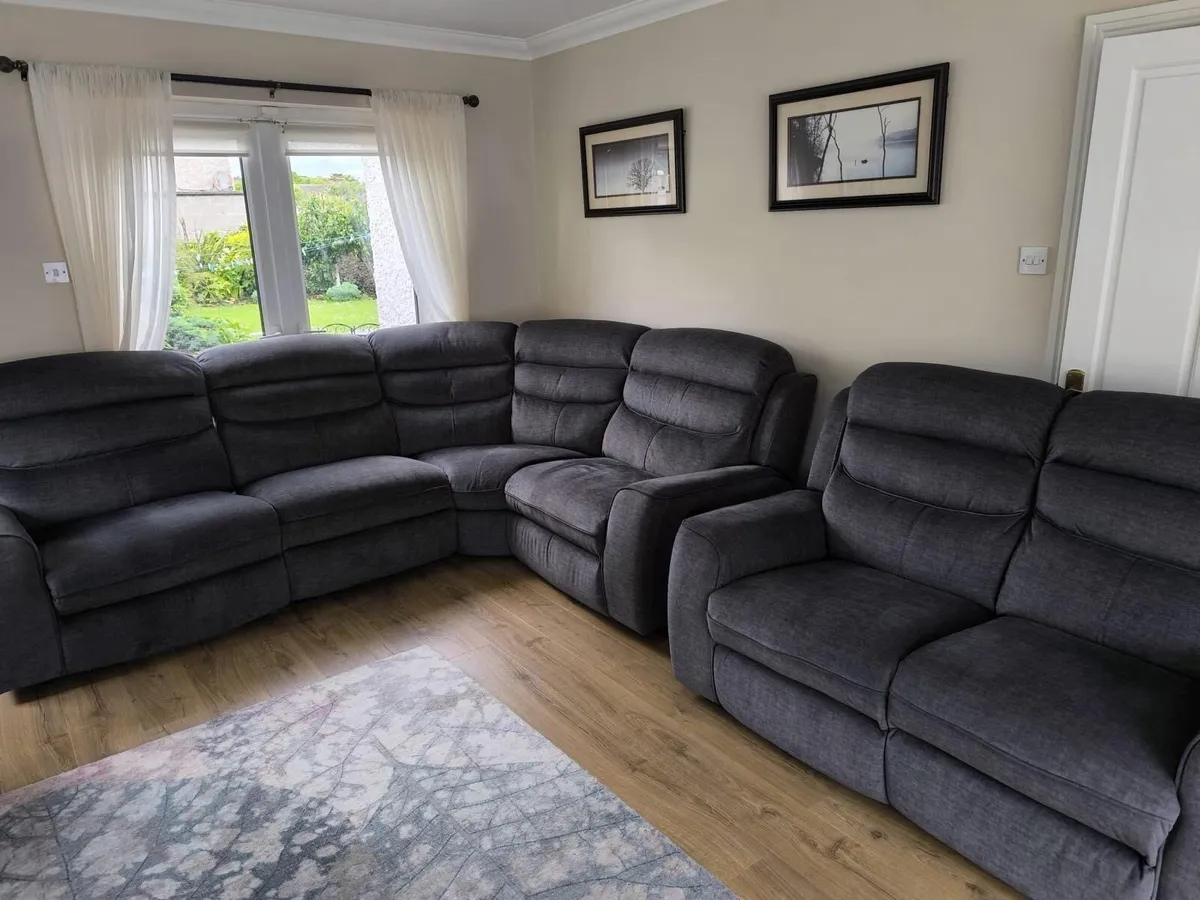 Corner sofa and 2 seat recliner for sale - Image 4
