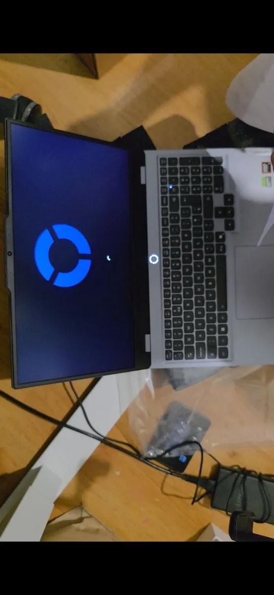 Lenovo LOQ 15AHP10 | Ryzen 7 250 | RTX 5060 8GB - Image 1
