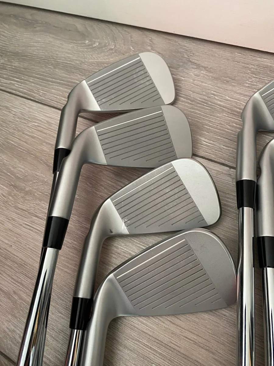 As New Ping i240 4-PW + UW - Image 3
