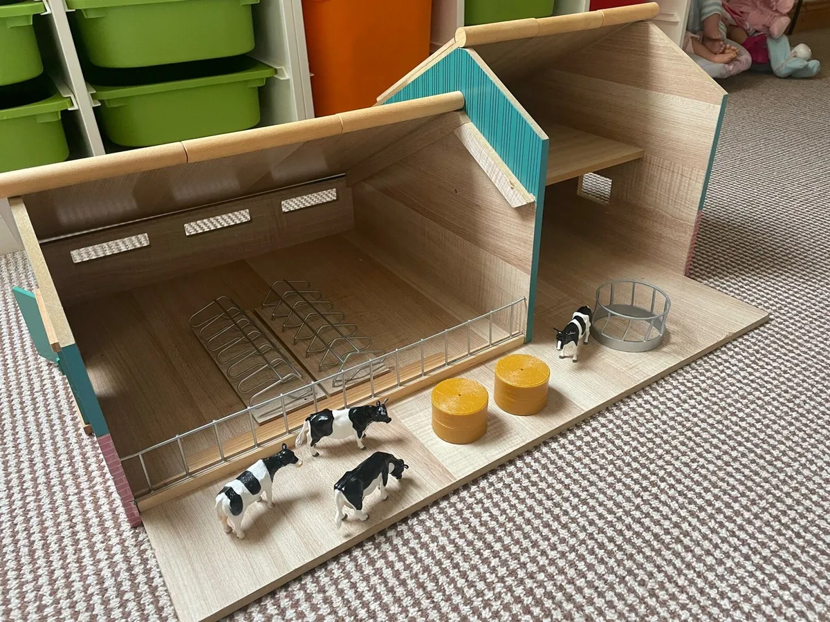 Wooden Farm Shed With Accessories - Image 1