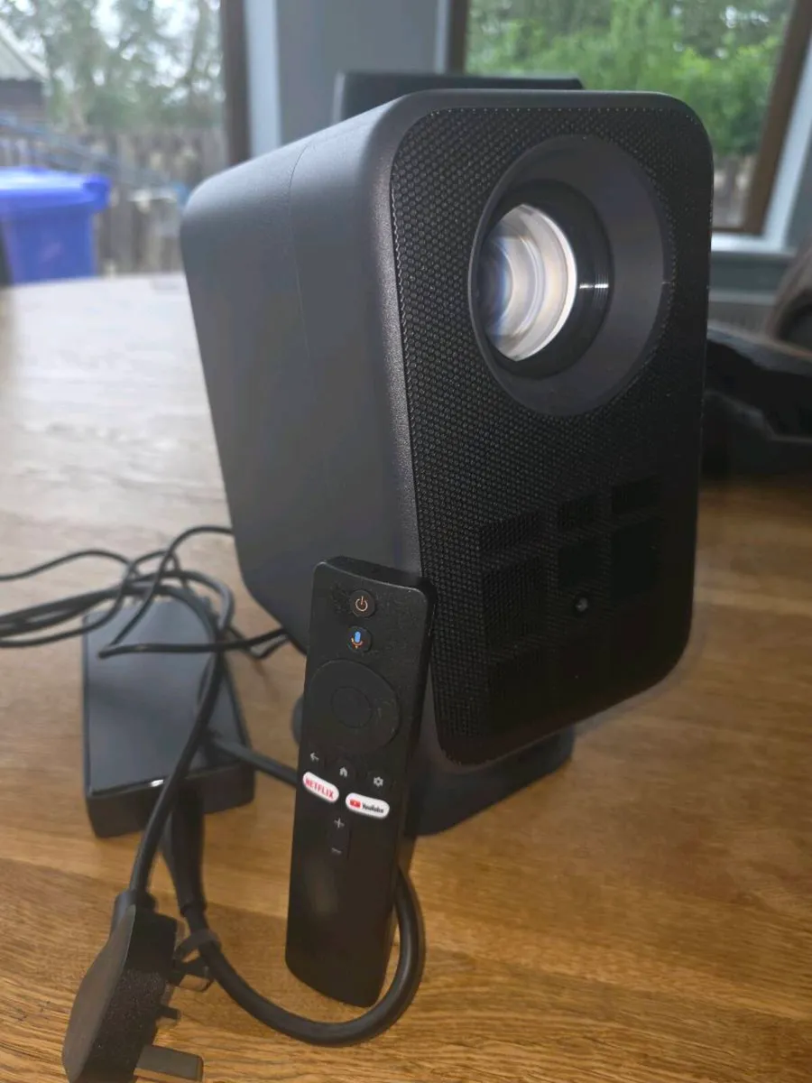 Xiaomi Smart Projector L1 Pro + Xiaomi Multi-Angle - Image 3