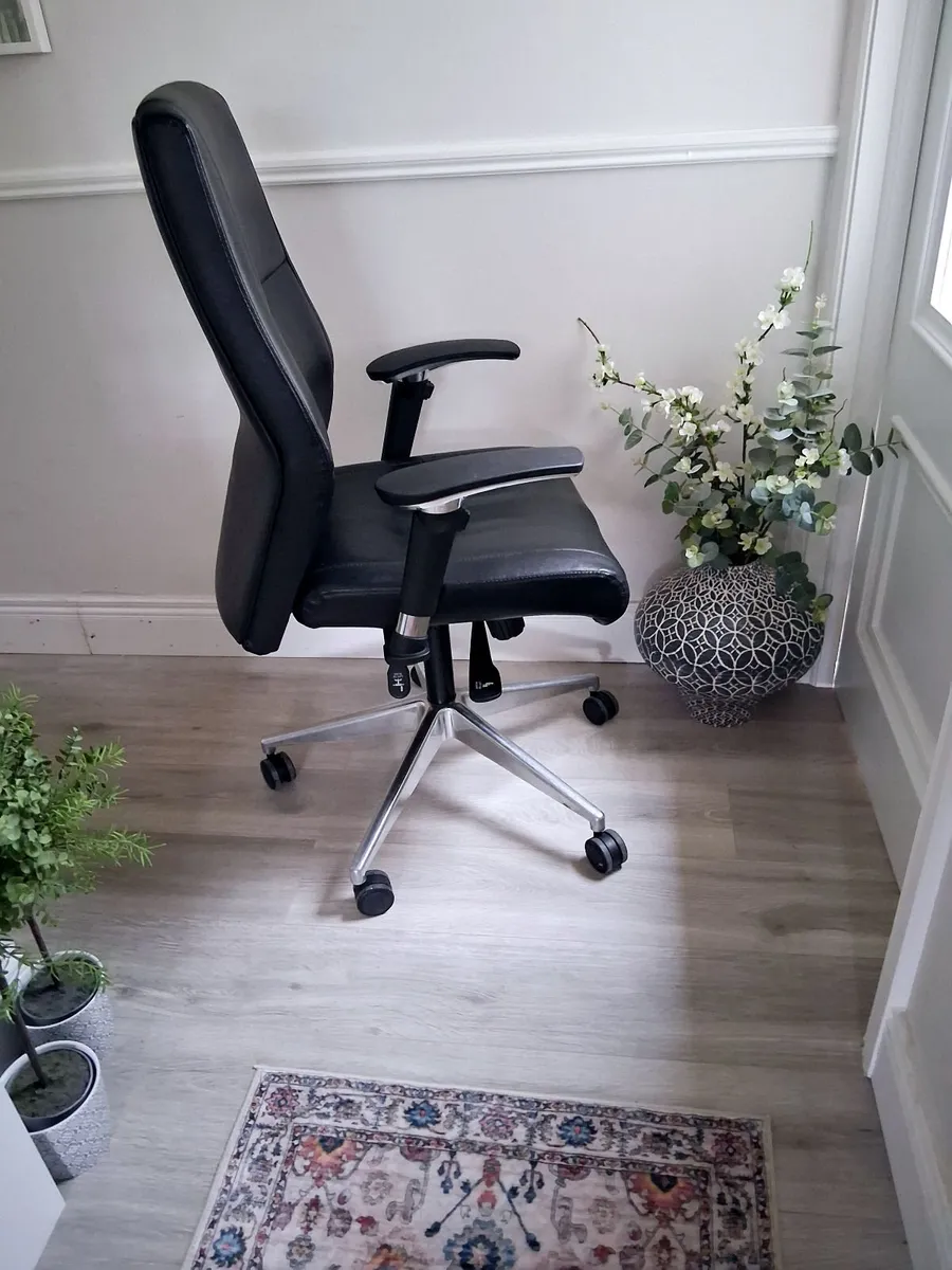 Black Leather Executive Chair - Image 4