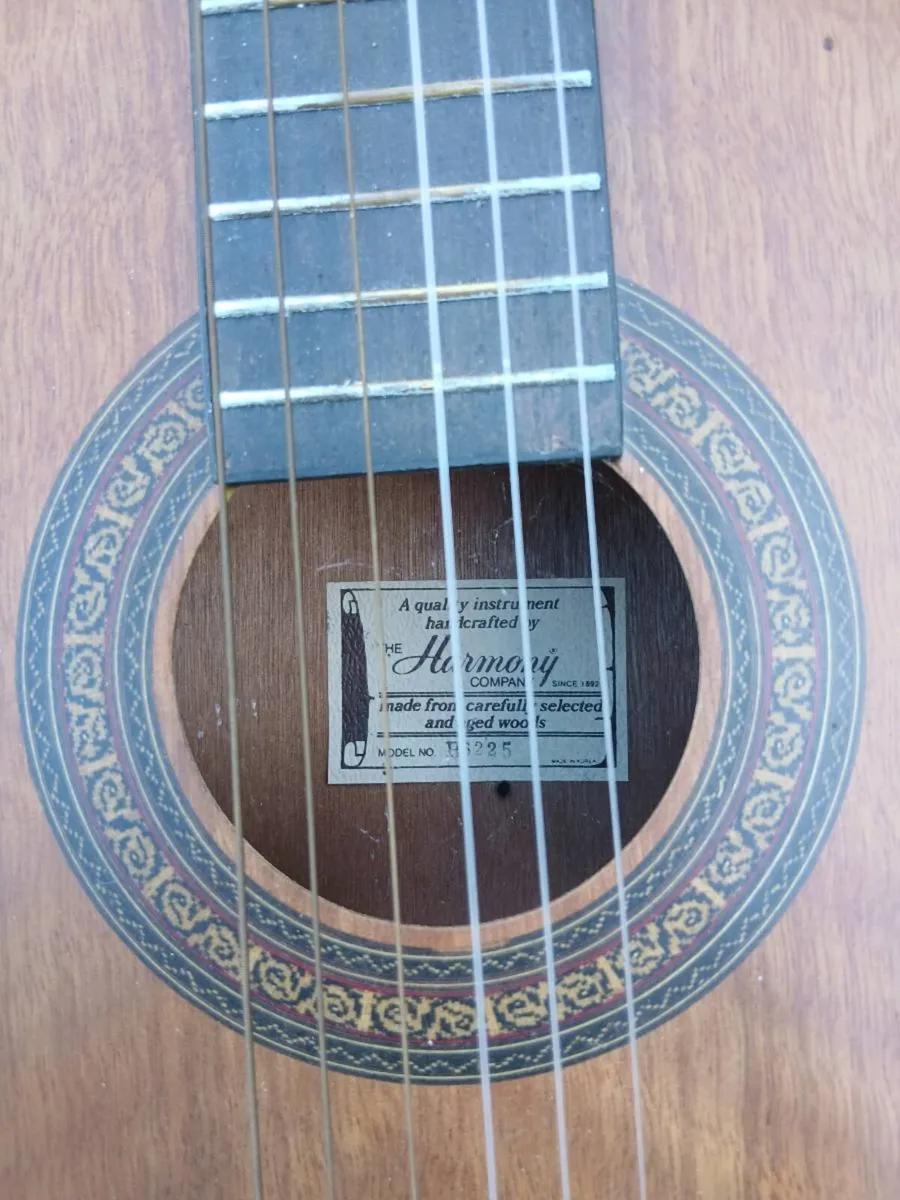 Guitars - Image 2