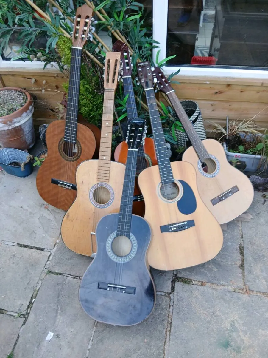 Guitars - Image 3