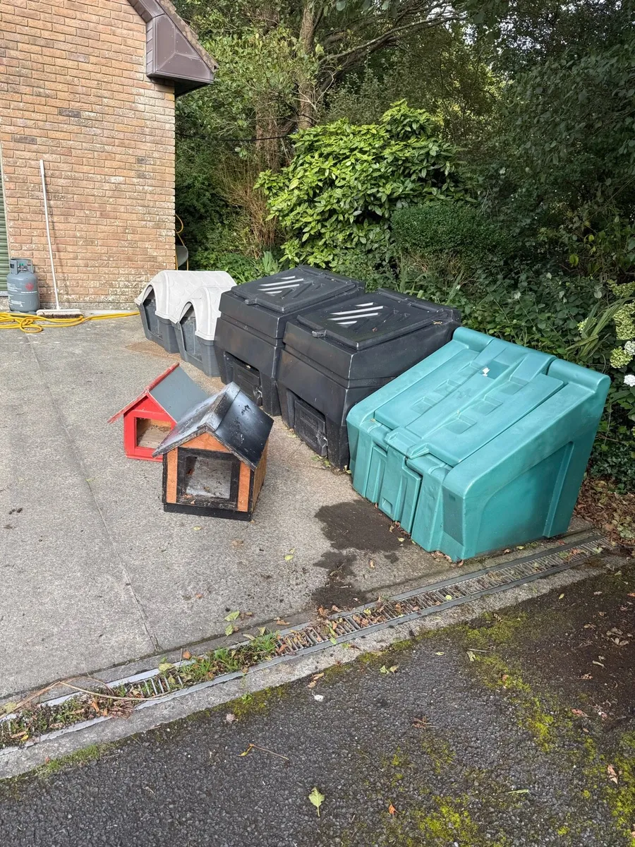 Dogs houses and coal bunkers - Image 1