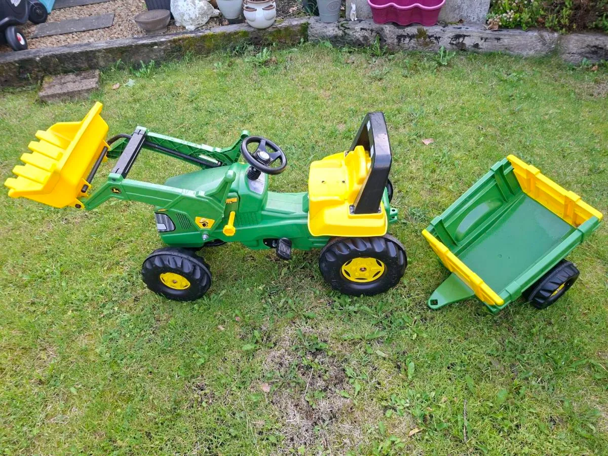 John Deer tractor and trailor - Image 1