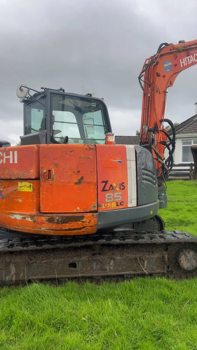 2012 hitachi 85-3 - Image 1