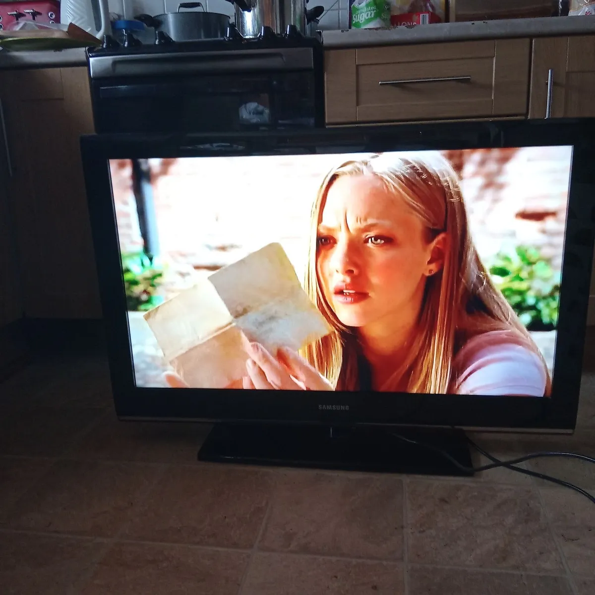 45in Samsung tv - Image 3