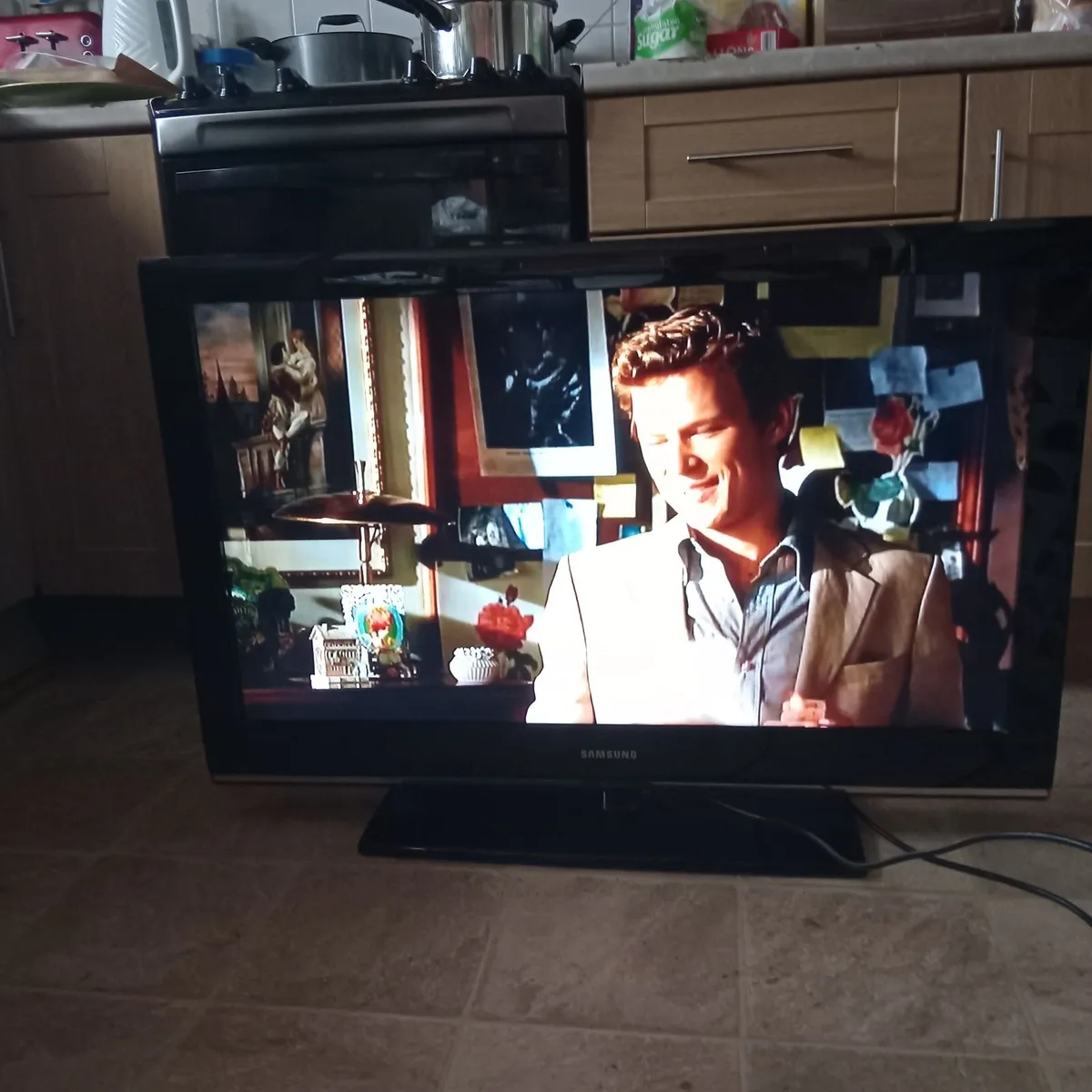 45in Samsung tv - Image 1