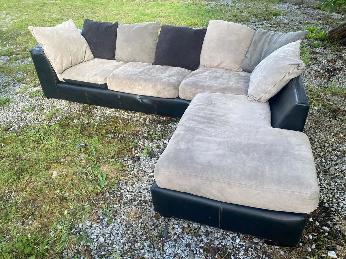 Corner sofa - Image 1