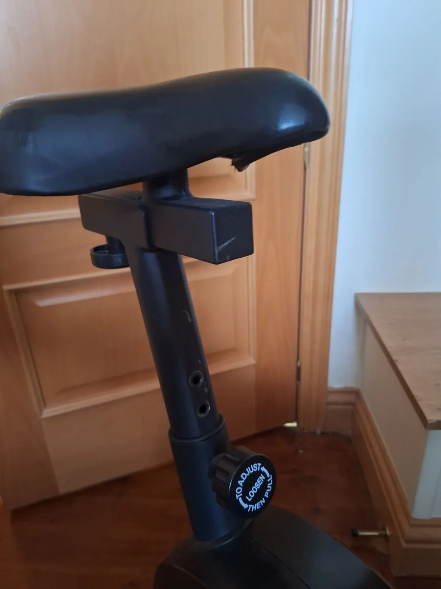 Exercise bike - Image 3