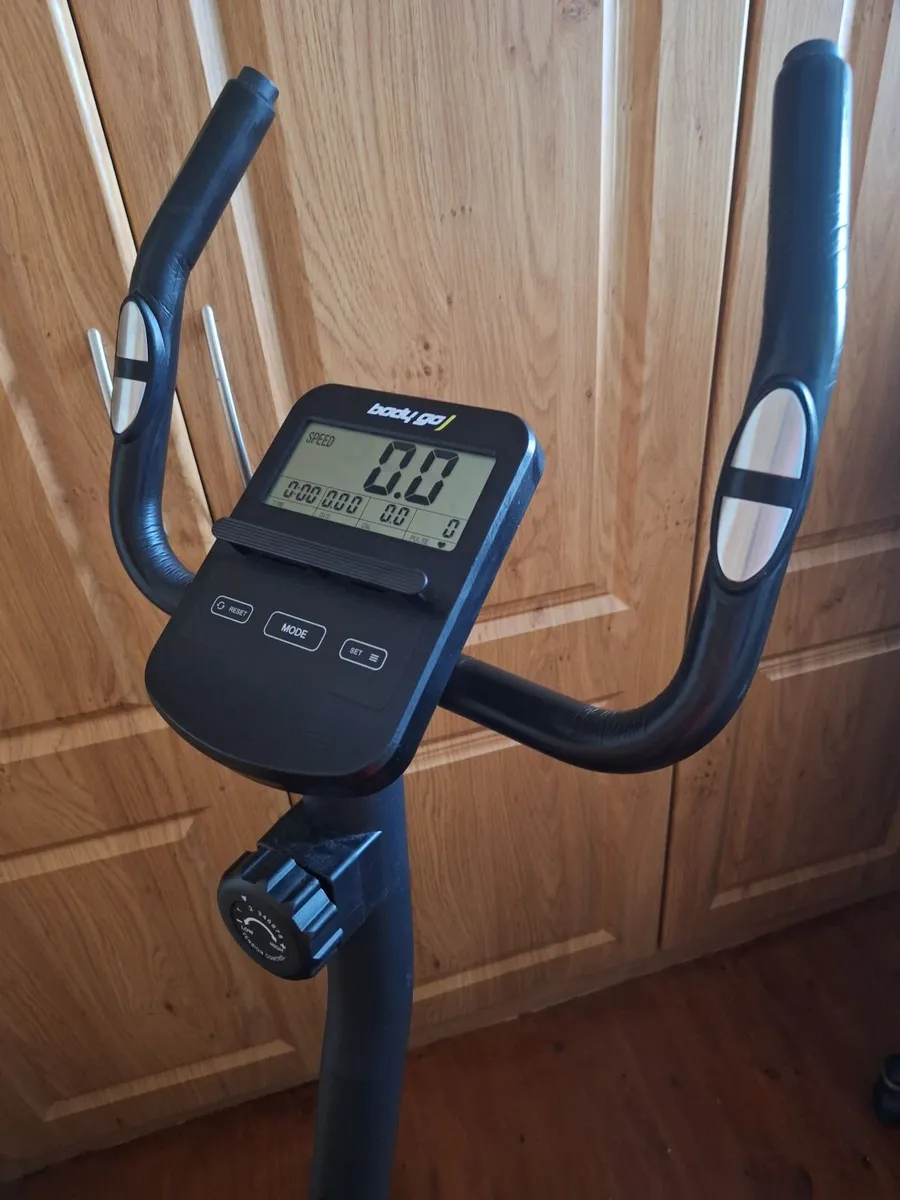 Exercise bike - Image 2