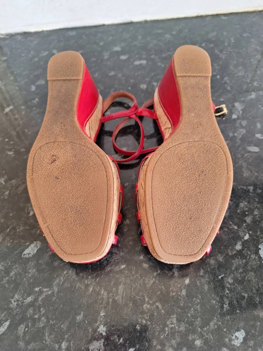 Tommy Hilfiger wedge sandals size 5 - Image 3