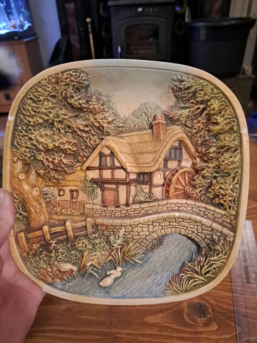 Vintage 3D wall plate Cottage by the River - Image 1
