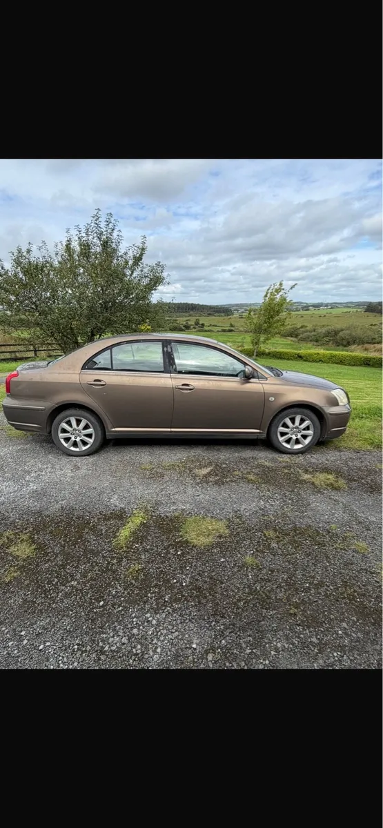 Toyota Avensis 2005 - Image 2