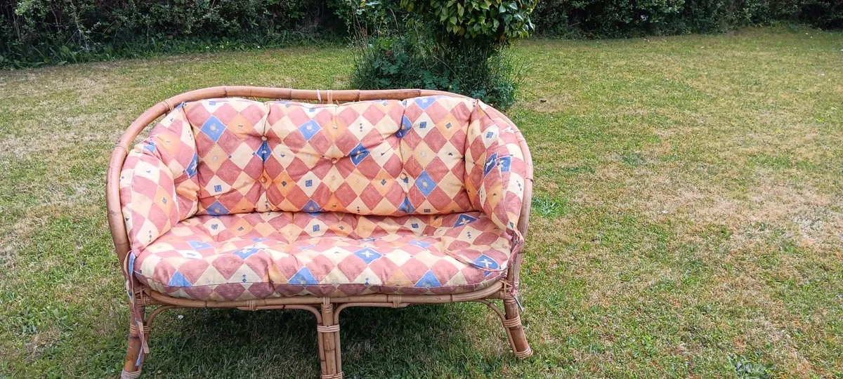 Wicker  2 seater sunroom sofa - Image 1