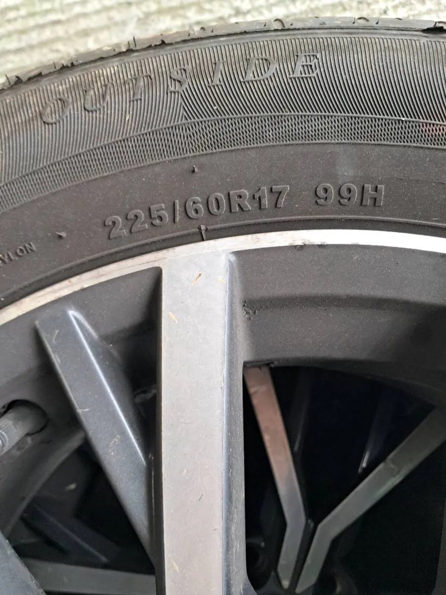 4 Alloys and 80 % Tyres - Image 3