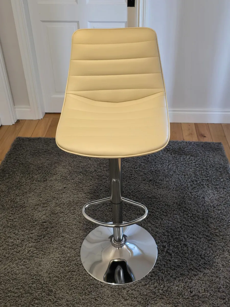 Bar Stools €35 each or 4 for €120 - Image 1