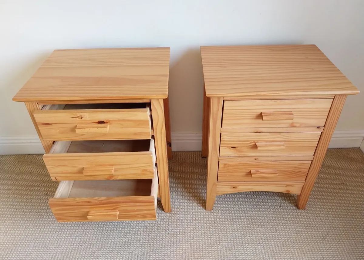 2 x Solid Wood Lockers - Image 3
