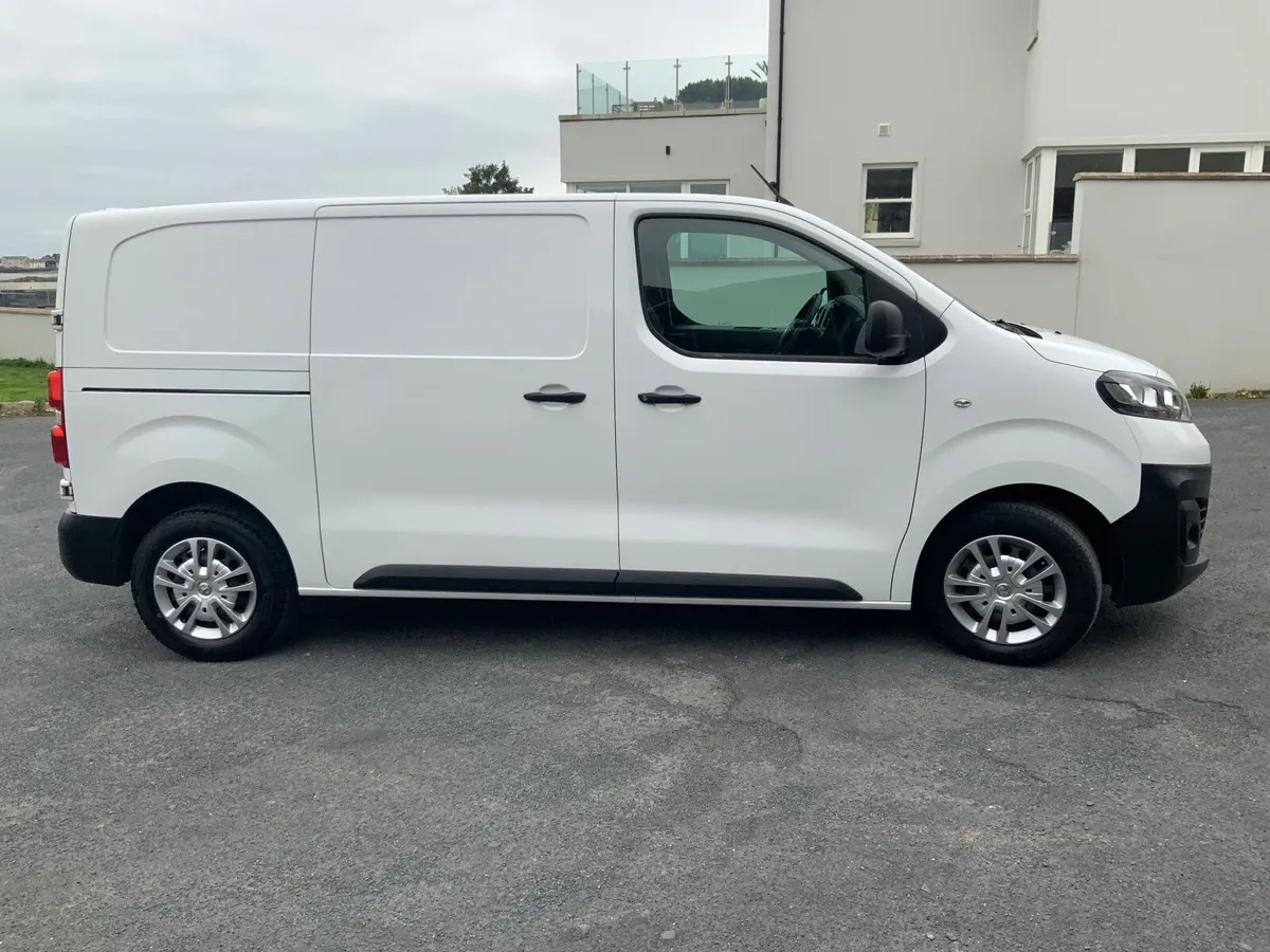 Vauxhall Vivaro 2021 - Image 3