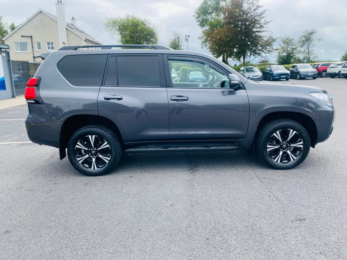 TOYOTA LANDCRUISER LWB AUTO 2023 (232) - Image 2