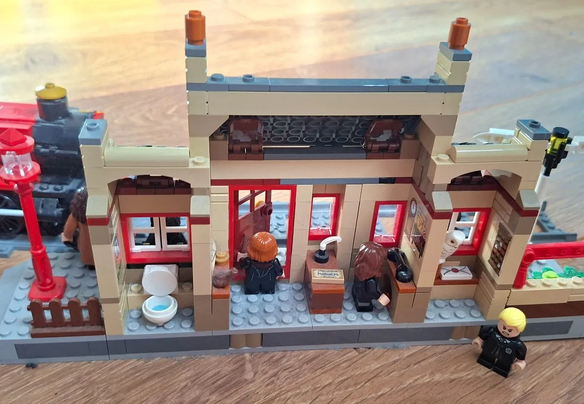 Harry potter Lego hogwart express train - Image 4