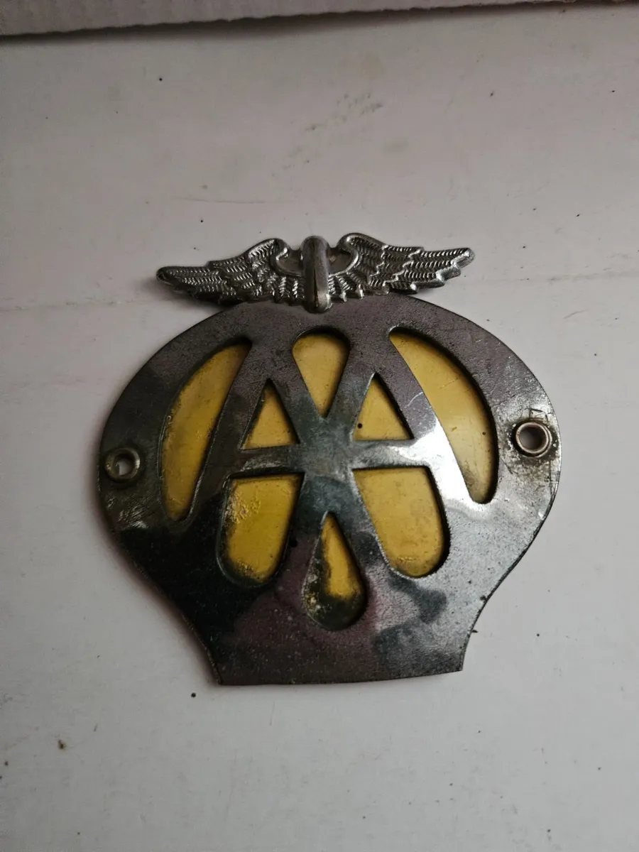 Vintage AA Badge - Image 1