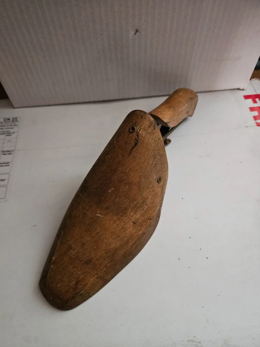 Vintage Shoe Horn - Image 1