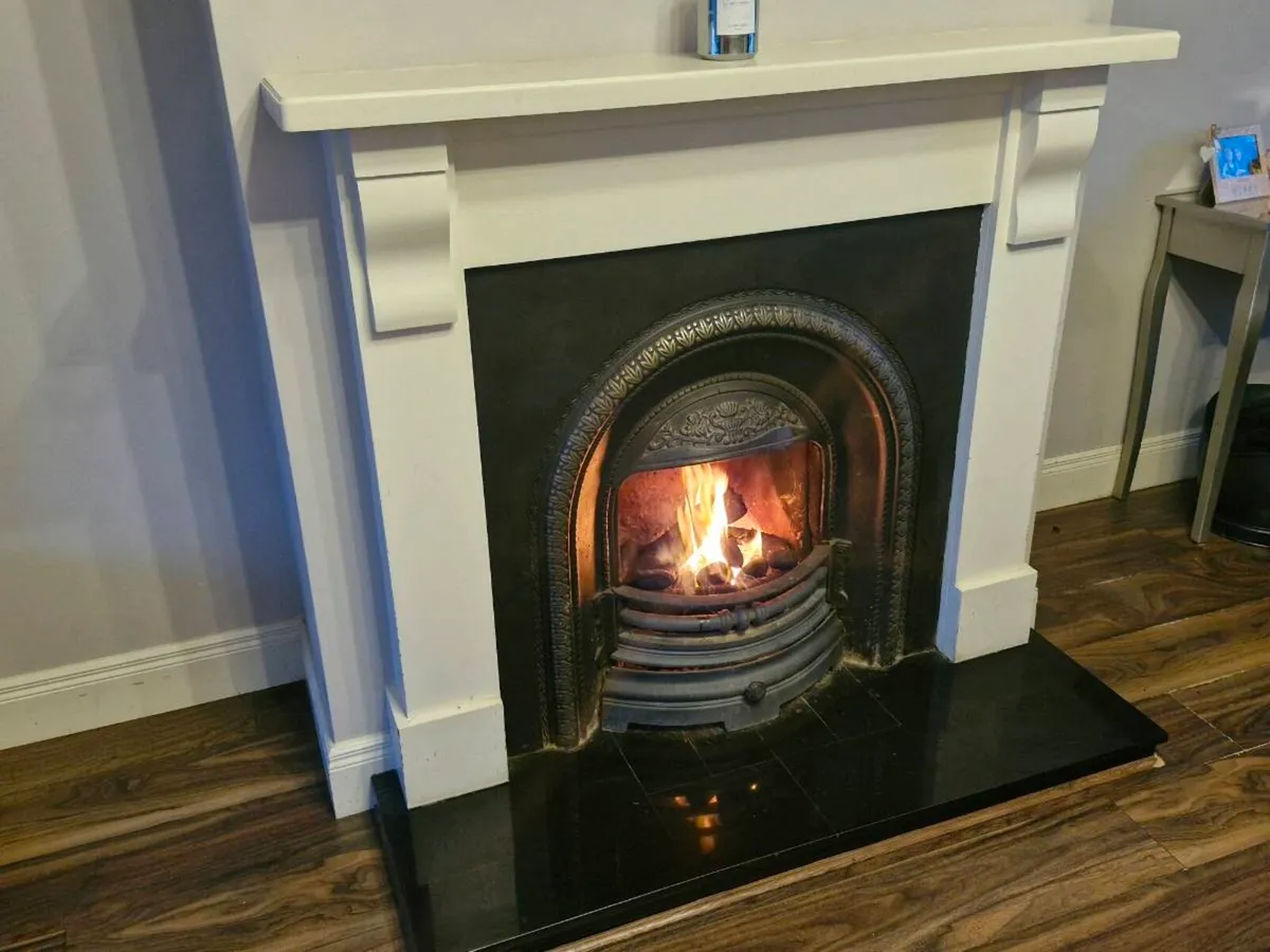 Fire place - Image 1