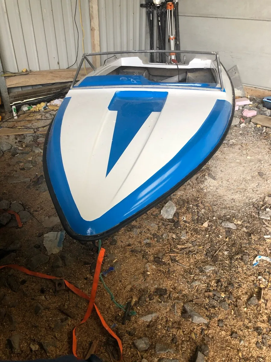 Fletcher speed boat and an Suzuki 85 hp electric n - Image 2