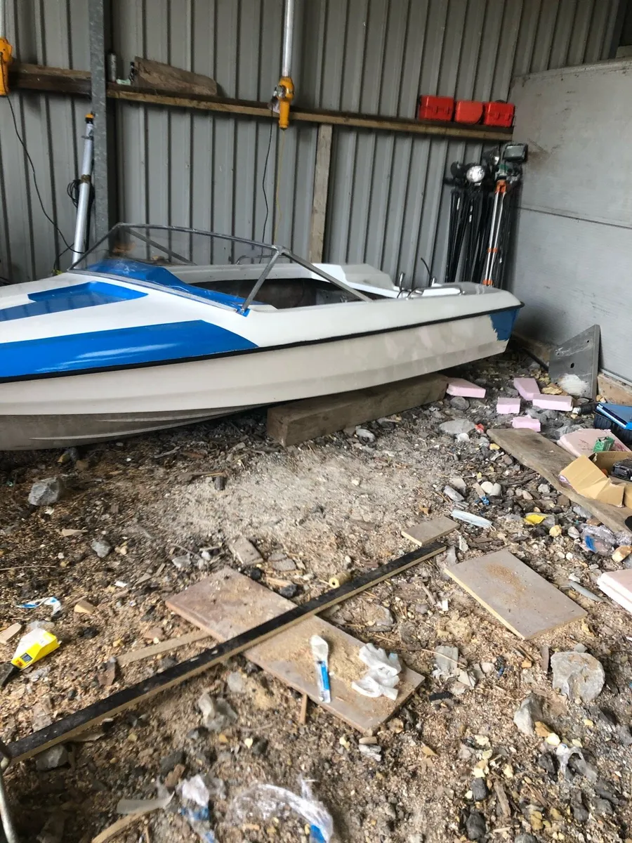 Fletcher speed boat and an Suzuki 85 hp electric n - Image 1