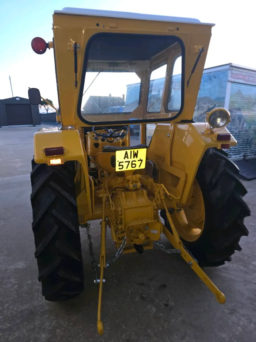 Massey mf20 vintage tractor cab power steering - Image 3