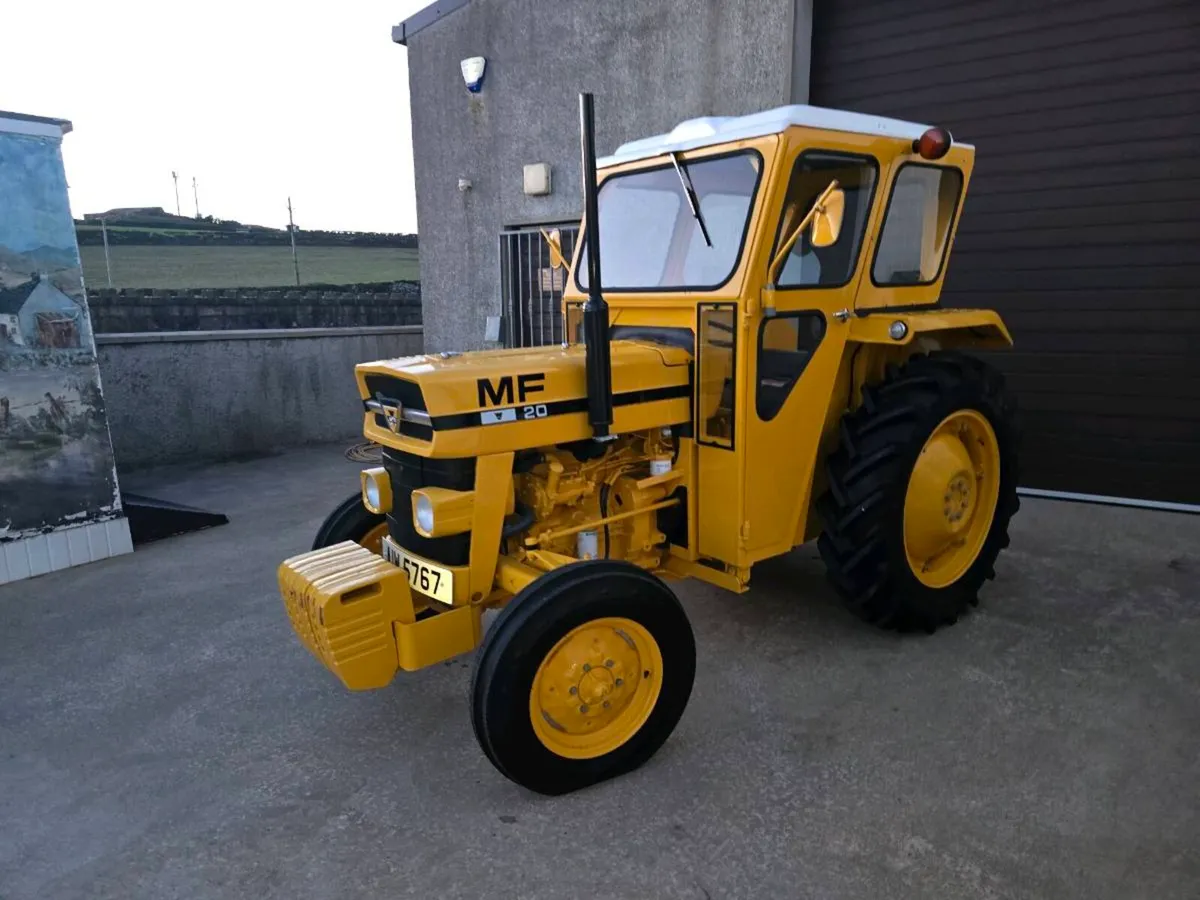 Massey mf20 vintage tractor cab power steering - Image 2