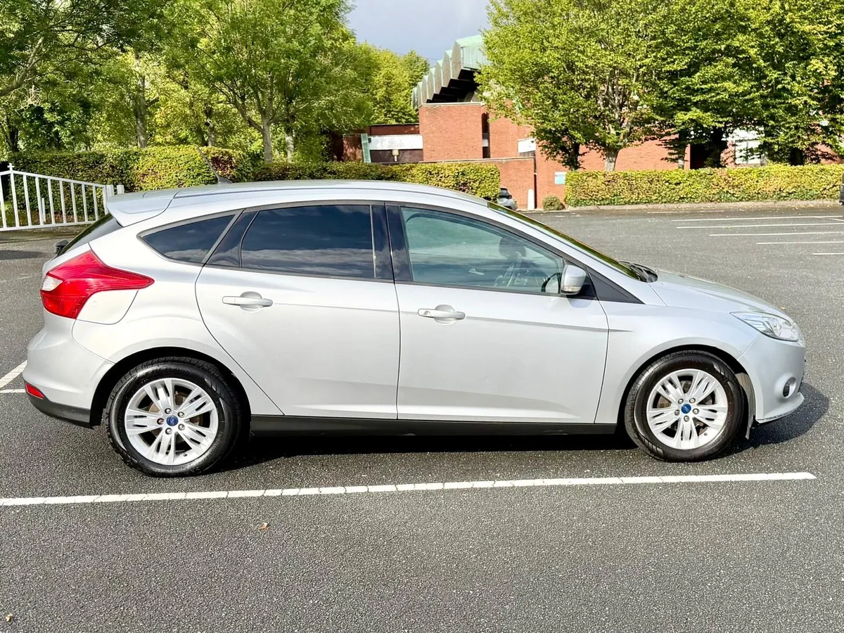 FORD FOCUS CVRT 03/27 TAX 12/26 - Image 3