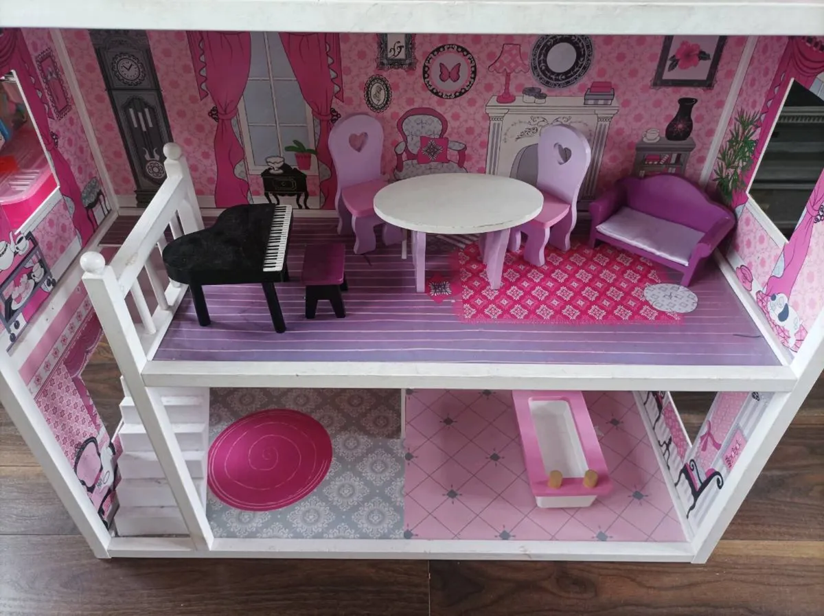 Dolls house - Image 3