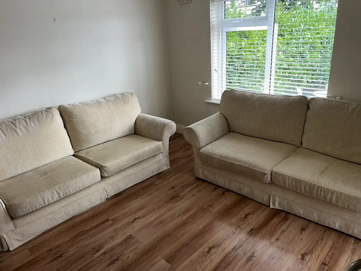 3 and 2 settee - Image 1