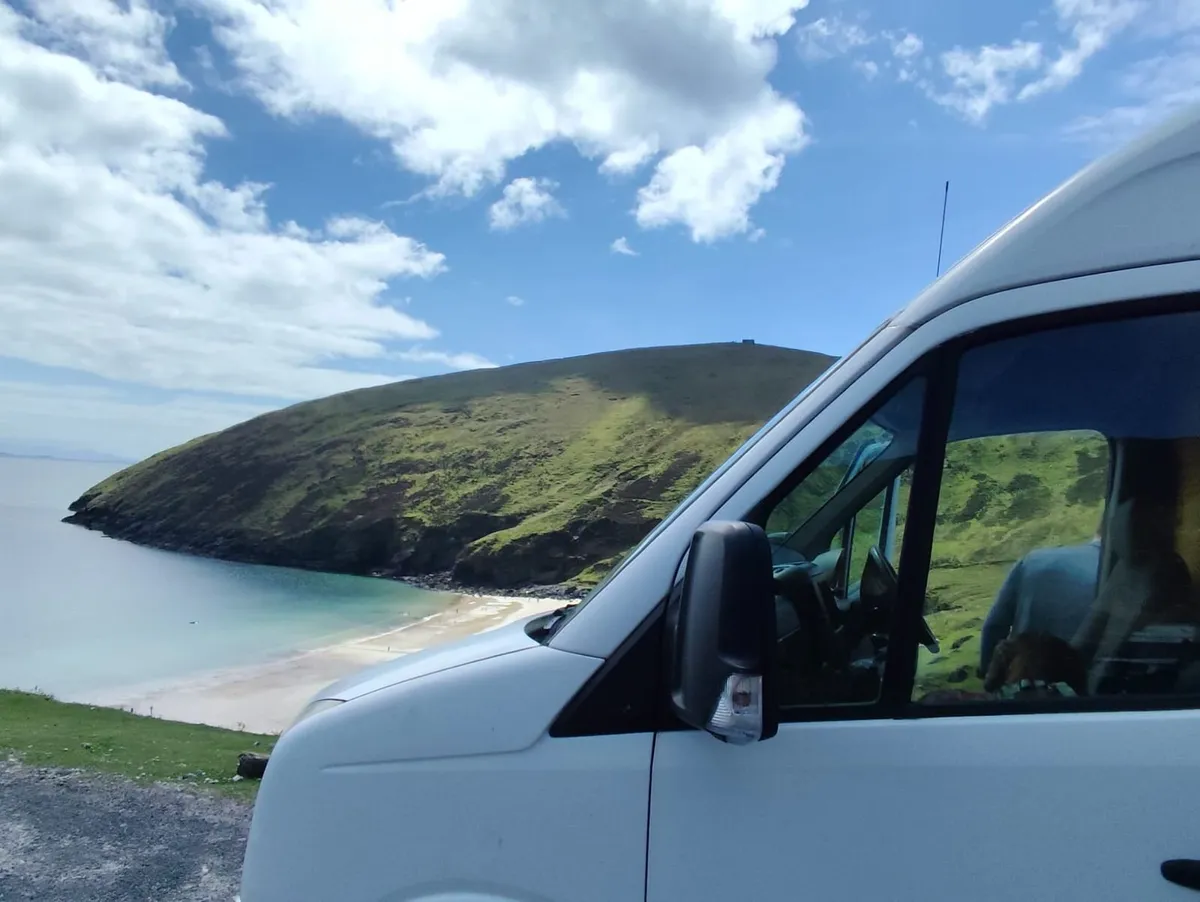Campervan - VW Crafter - 2.5 TDI Diesel Engine - Image 4
