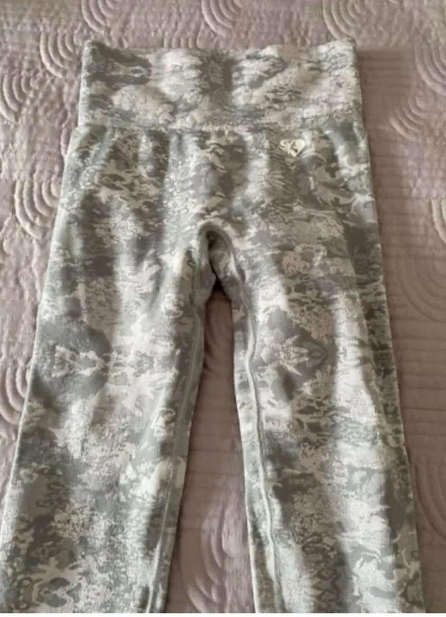 Penneys Grey Leggings Size S - Image 2