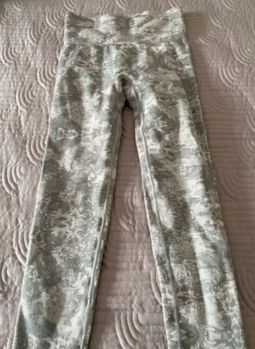 Penneys Grey Leggings Size S - Image 3