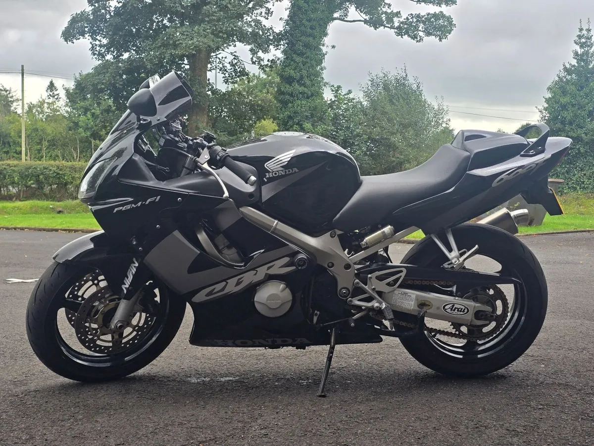 Honda CBR 2001 - Image 2