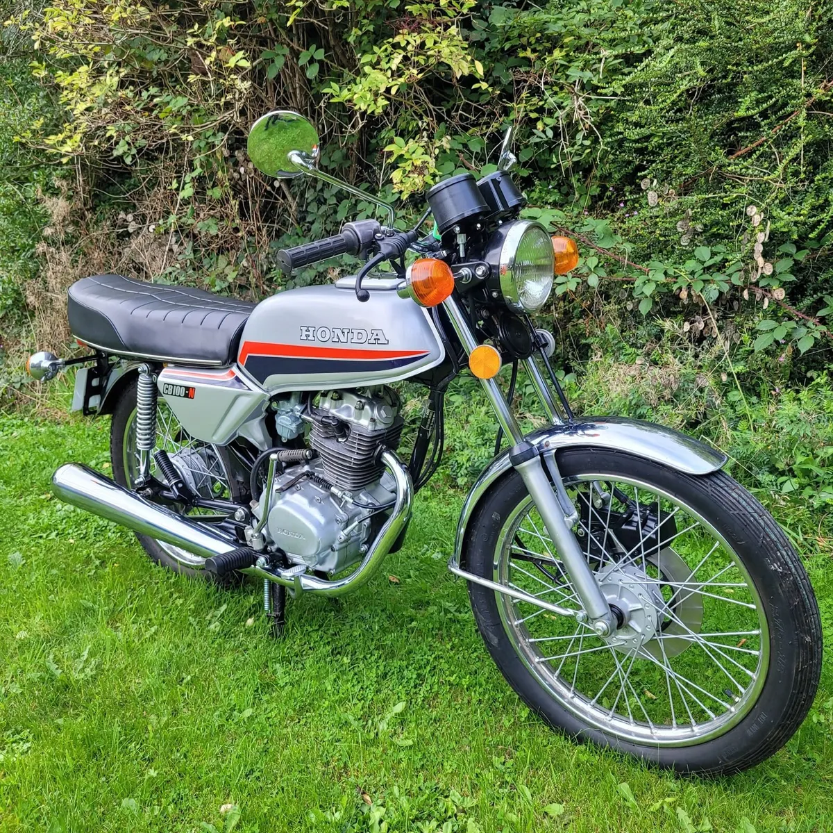 HONDA CB100N - Image 1