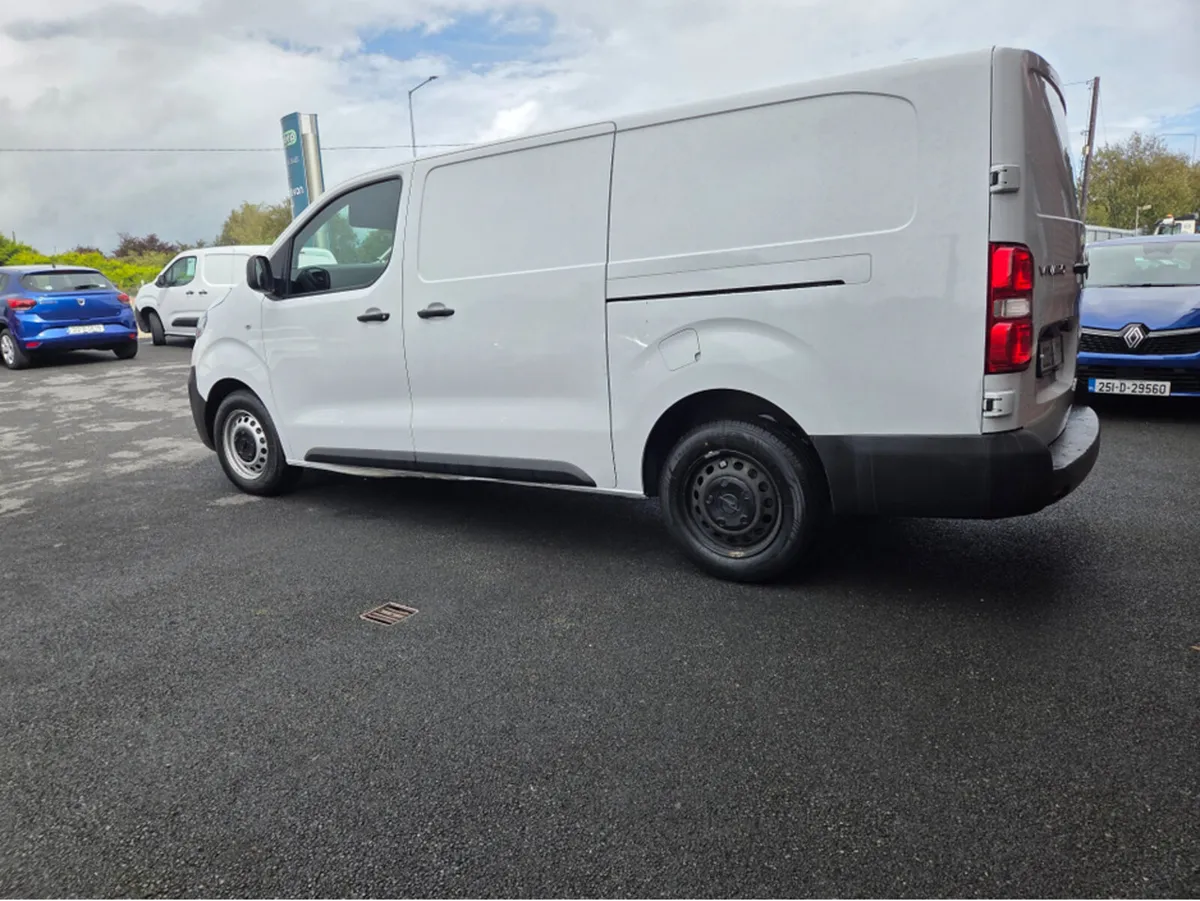 Opel Vivaro L2H1-1.5 100PS-6SP MAN 100PS-DIE-6SP 5 - Image 4