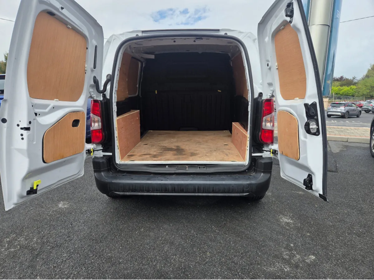 Peugeot Partner ACTIVE PLUS 1.5 BLUEHD - Image 2