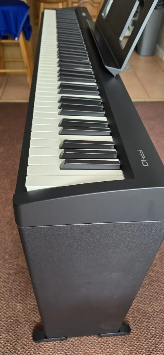 Piano ROLAND FP-10 - Image 2