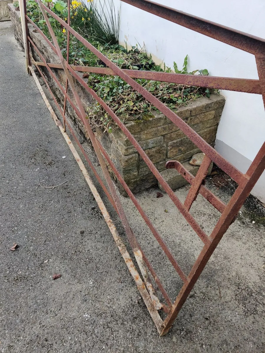 Free Gate - Image 3