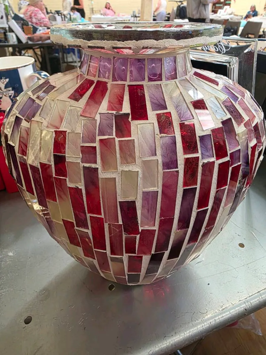 HUGE GLITTERY FULLY TILED, Glass Heavy Thick Vase - Image 4