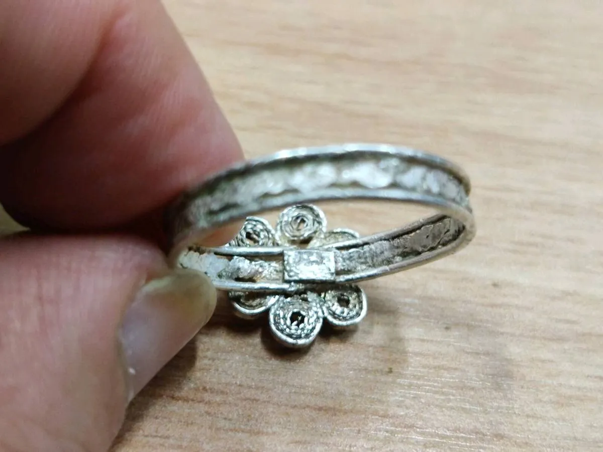 MATCHING DAISIES, 925 Silver RARE Ring & Earrings - Image 3