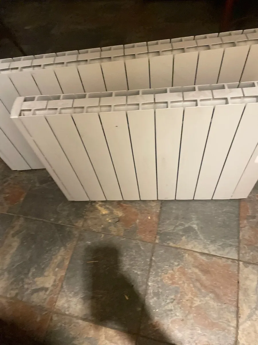 Rointe electric heater as good as new - Image 3